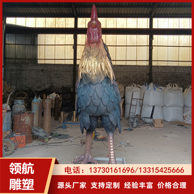 铜铸公鸡雕塑